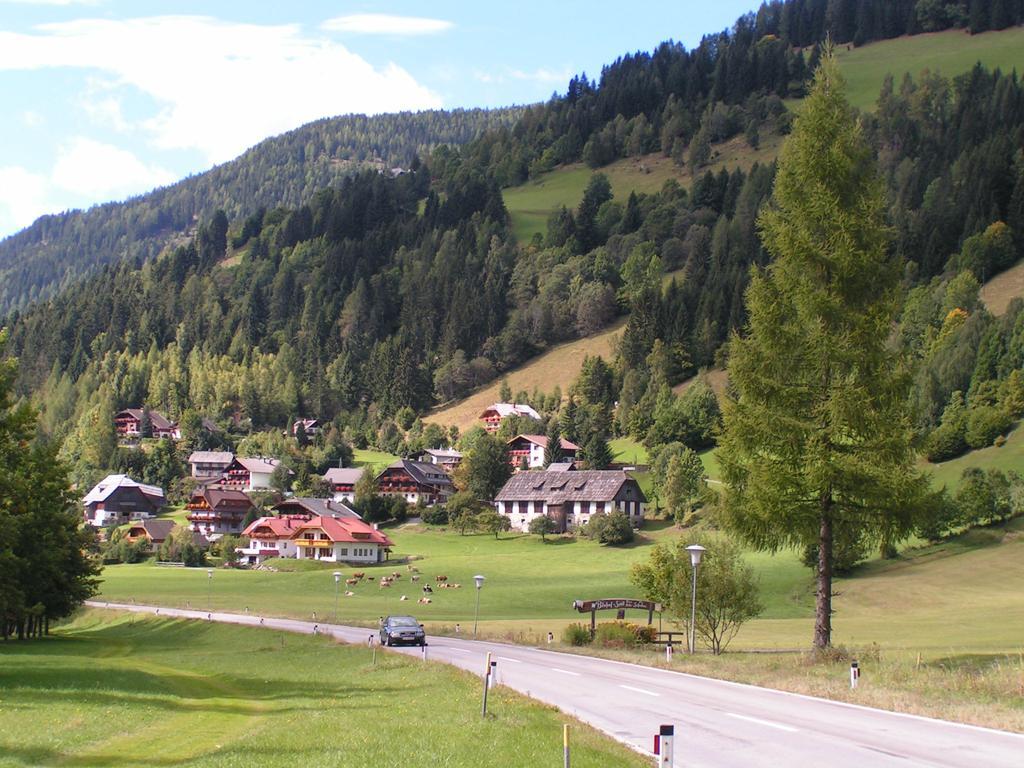 Haus Othmar Schabuss Casa de hóspedes Bad Kleinkirchheim Exterior foto