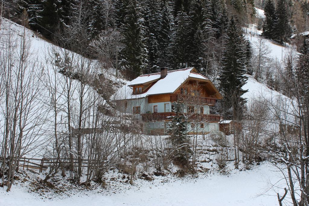 Haus Othmar Schabuss Casa de hóspedes Bad Kleinkirchheim Exterior foto