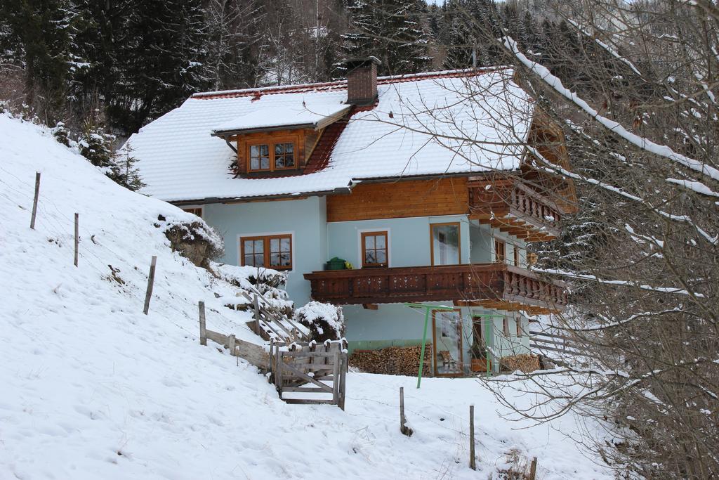 Haus Othmar Schabuss Casa de hóspedes Bad Kleinkirchheim Exterior foto